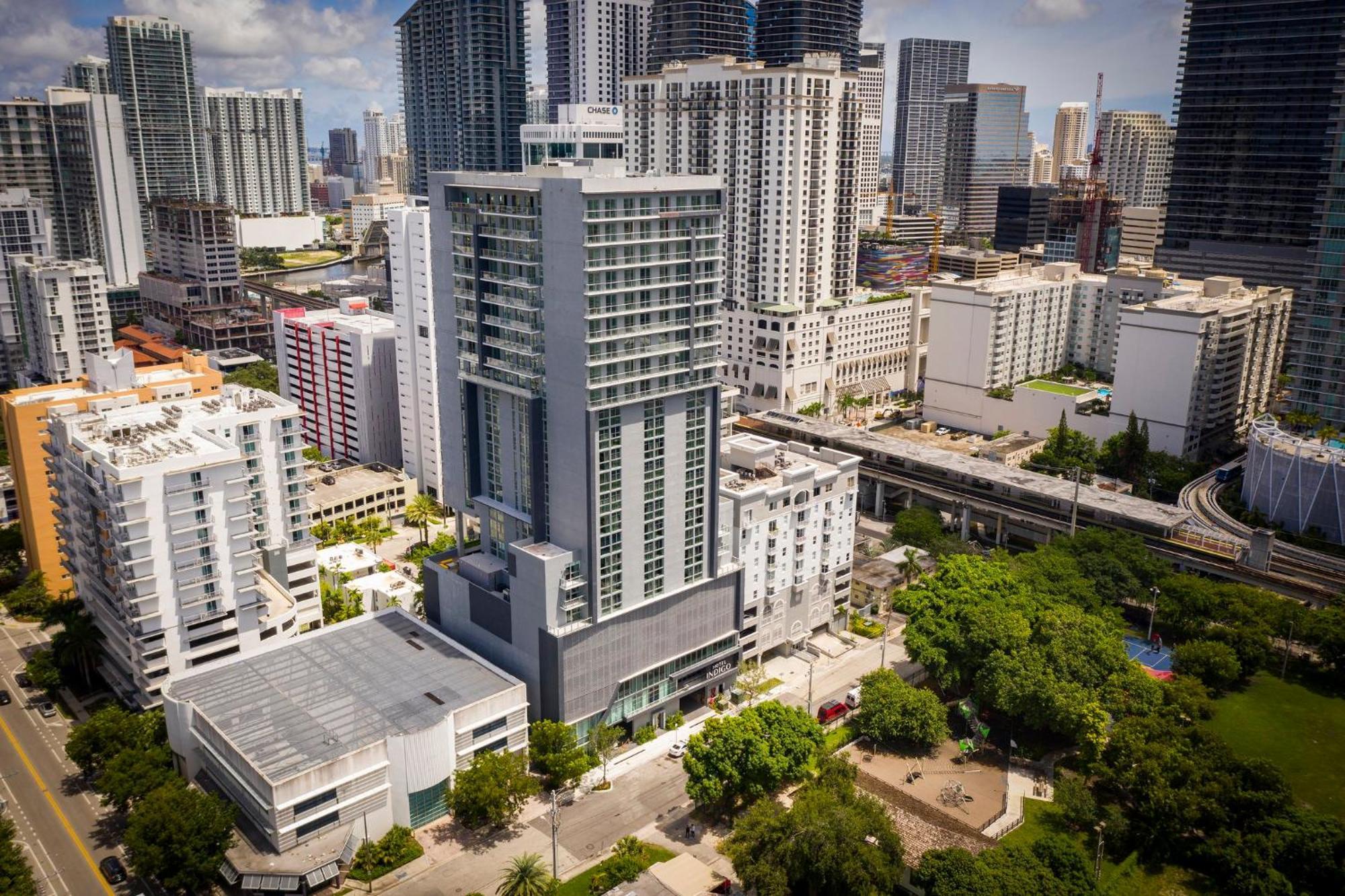 Atwell Suites Miami Brickell By Ihg Екстер'єр фото